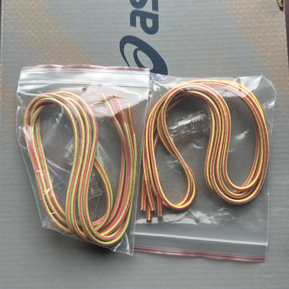 Like New ASICS Gel-Noosa Tri 8 - Picture 4 of 5